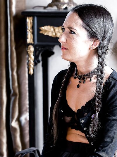 Η Freya Von Doom και η Claire Roos γαμιούνται σαν να μην υπάρχει αύριο
